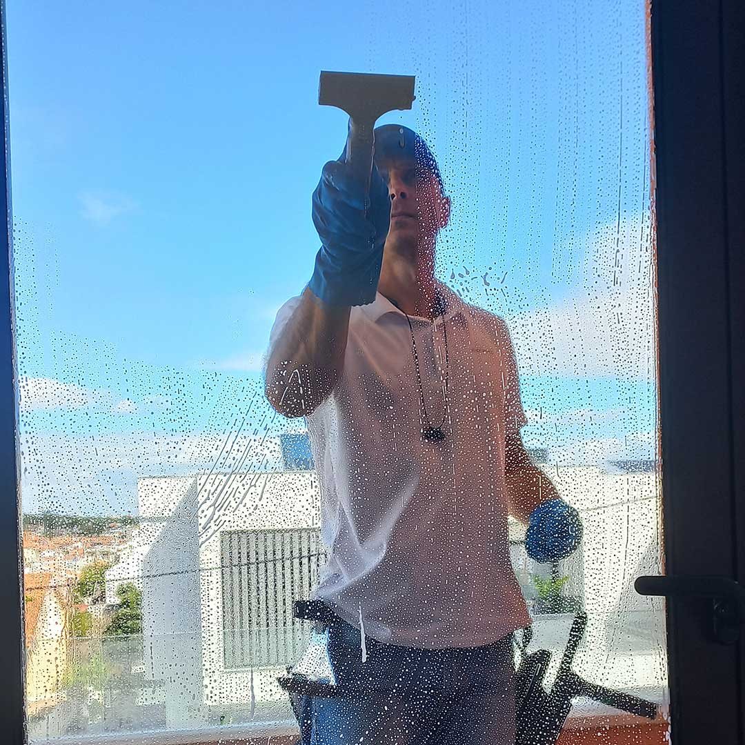 wosh-window-B