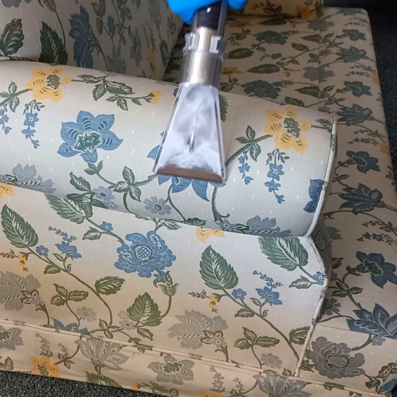 rinse_B_sofa_1080x1080